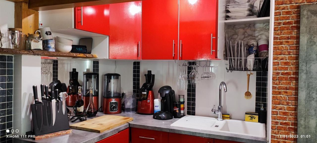 Magnifique Studio Au Coeur Du Marais Париж Екстериор снимка